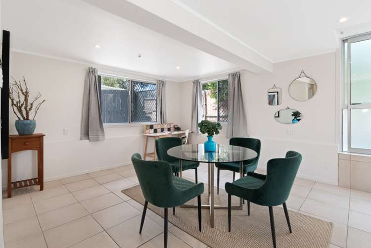 42a Woodglen Road Glen Eden_17