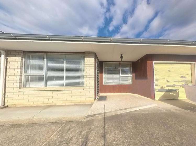 2/402 Southampton Street East 10482_1