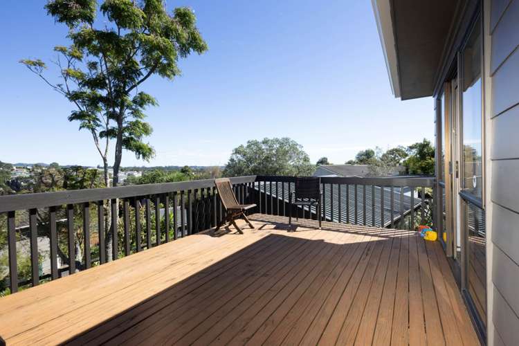 91 Solar Road Glen Eden_11