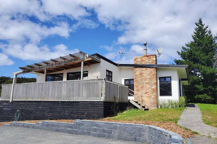 1261 East Coast Road Redvale_5