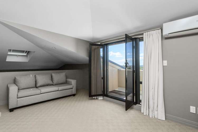 2f/5 Furneaux Way Remuera_6