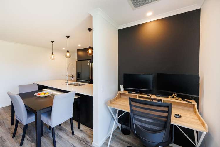 15 Atlantic Drive Fitzherbert_19