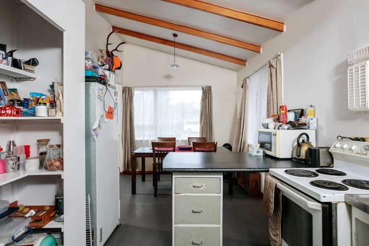 17 Martin Road Outer Kaiti_2