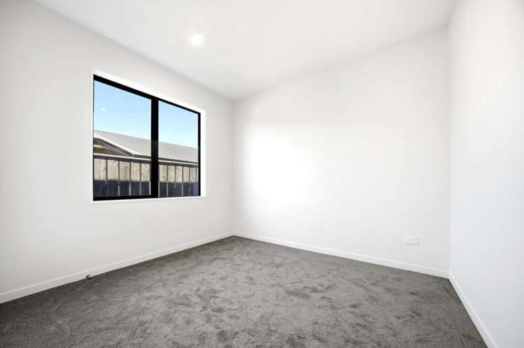 76 Huanui Drive Orewa_14