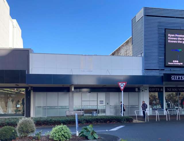Retail/Office Space in Prime Hamilton CBD Location