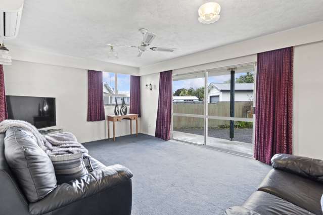 25 Moore Crescent Carterton_3