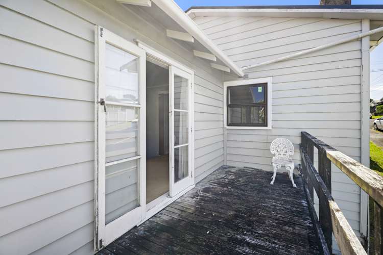 76 School Road Morningside_11