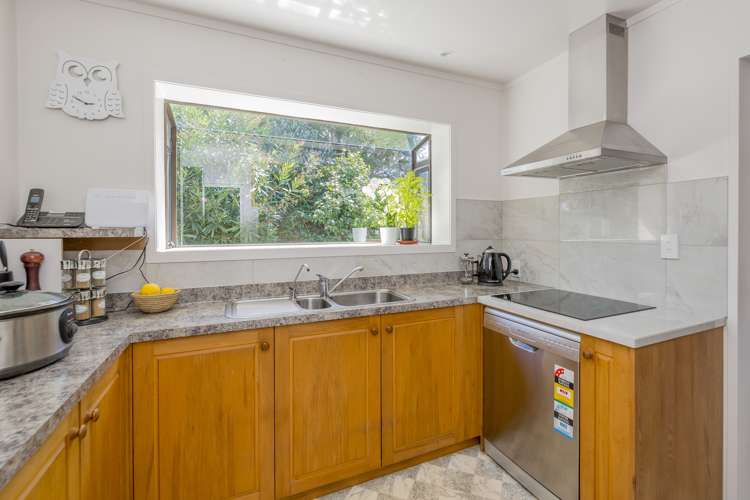 2/29 Rosebank Grove Waikanae_6