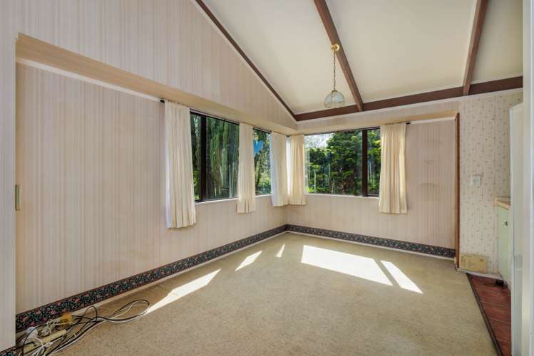 2 Falls View Road Haruru_13