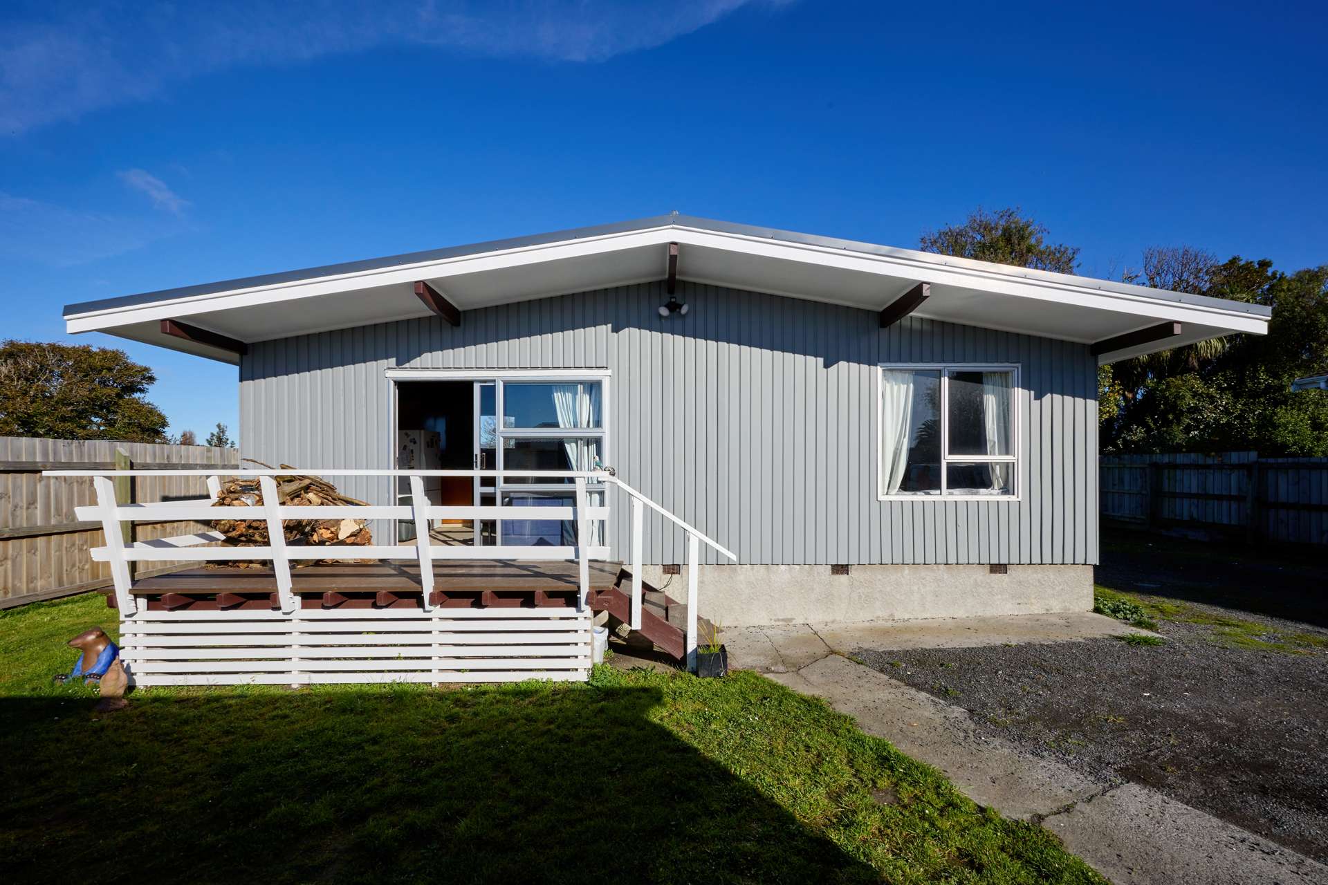 B/153 Beach Road Kaikoura_0