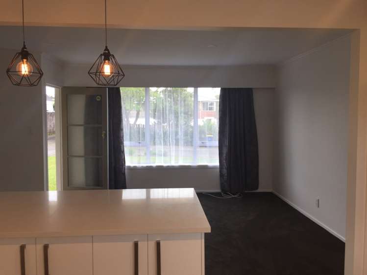 1/216a Edmonton Road Te Atatu South_7