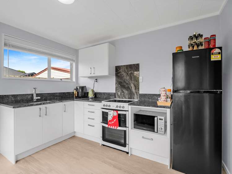 67a Barton Street Woolston_4