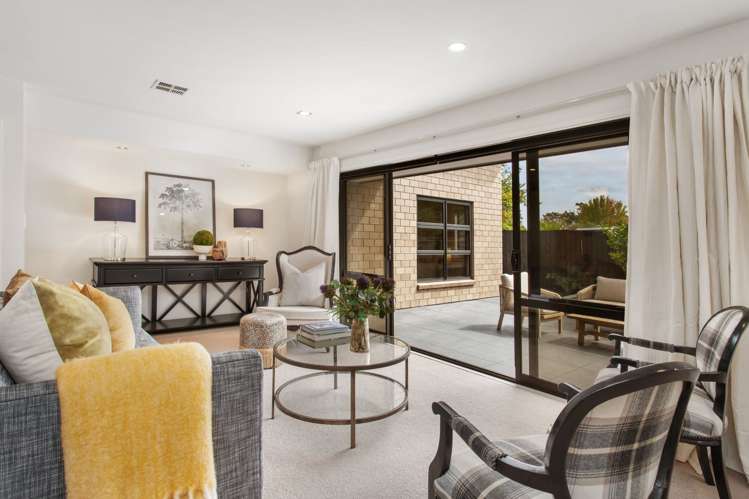 11 The Wickets Hillmorton_3