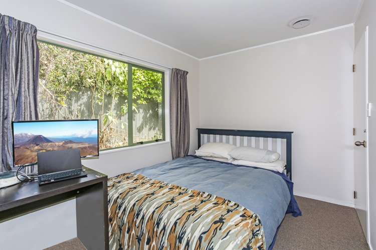 11 View Road Papakura_9