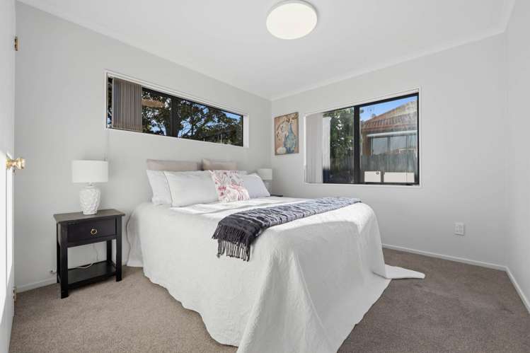 18 Sambrooke Crescent Flat Bush_15