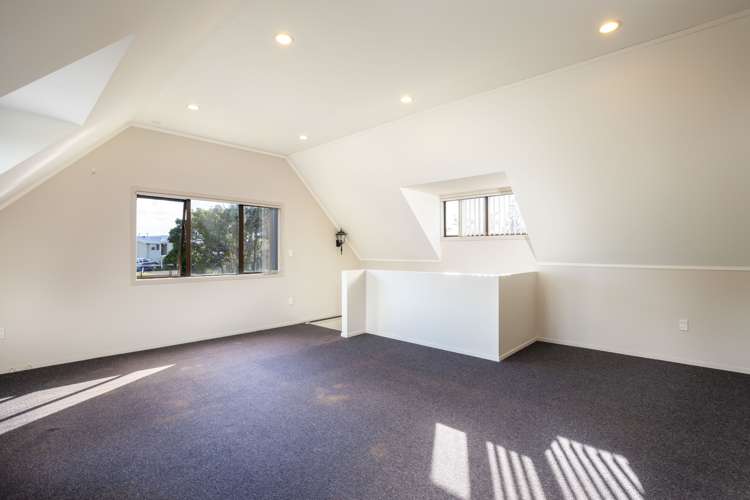 38 Trelawney Crescent Westown_24