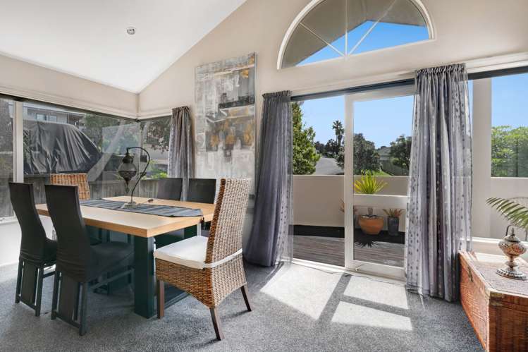 2 Mollyhawk Rise Arkles Bay_9