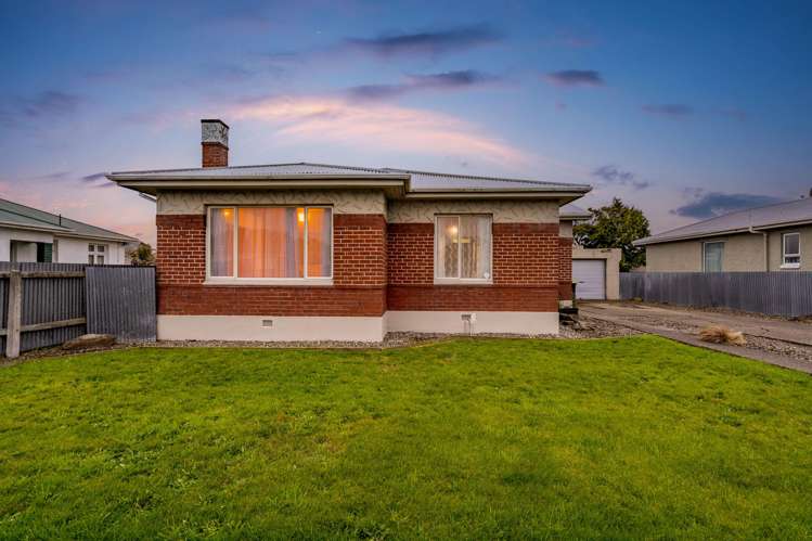 16 Fox Street Avenal_1