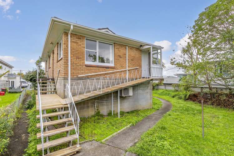4/4a Dexter Avenue Mount Eden_1