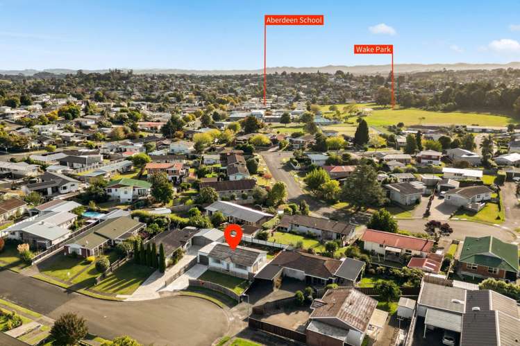 13B Sandalwood Drive Dinsdale_14