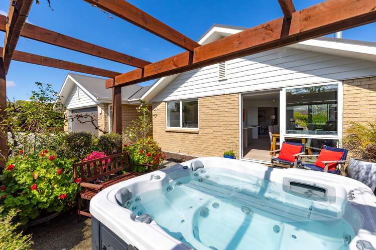 3 Bright Lane Redwood Valley_10