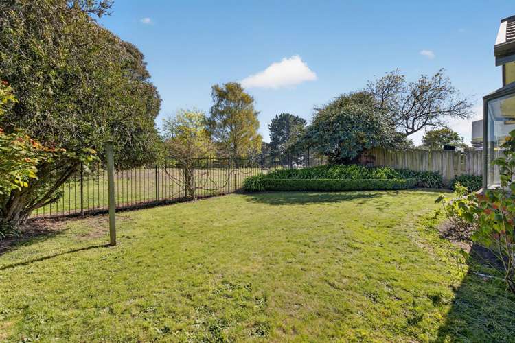 2/245 Wainoni Road Avondale_20