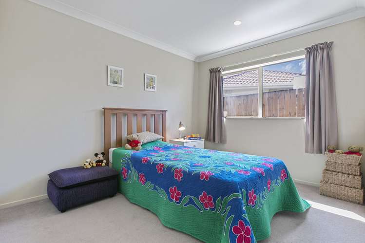 6 Crows Road Swanson_15