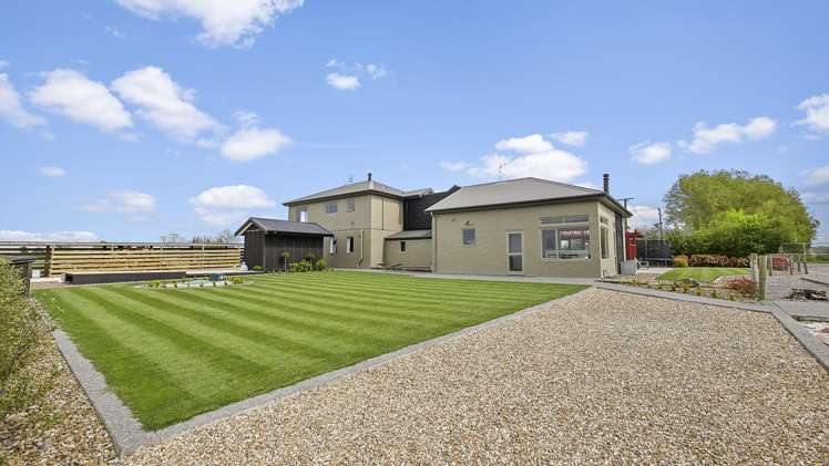 1045 The Lake Road Leeston_16