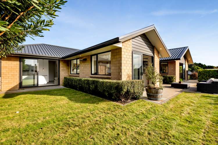 23 Redwood Crescent Hurdon_19