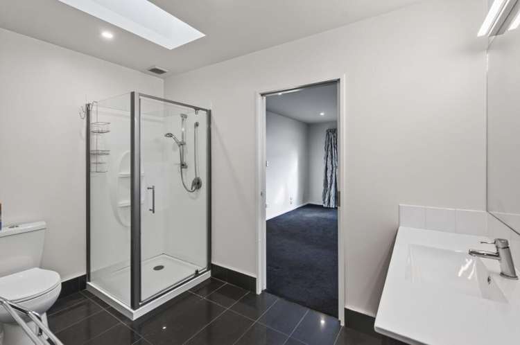 11 Holt Place Burnside_30