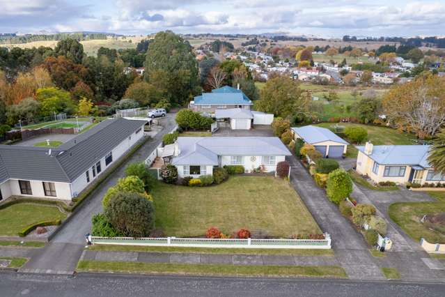 76 Guy Street Dannevirke_1