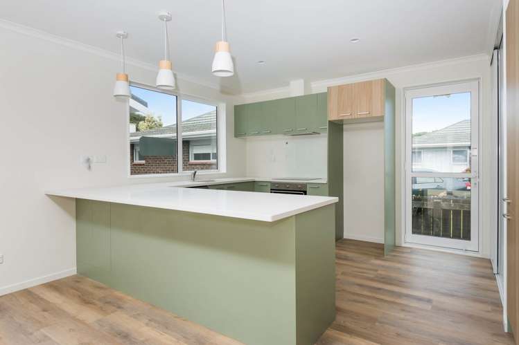 2/20B Moana Avenue Orewa_5