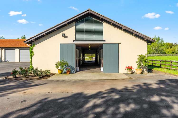 744 Waitakere Road and 42 Dysart Lane Kumeu_16