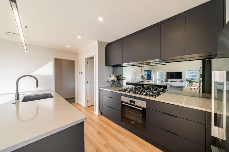 12 Kaiaho Close Aotea_3