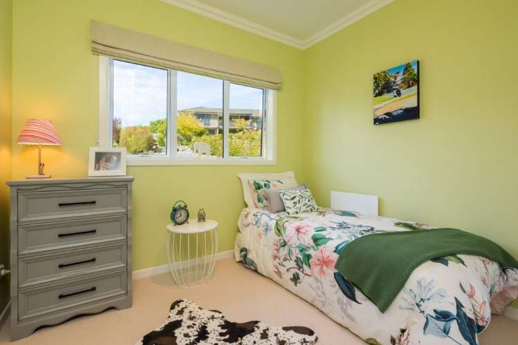 23 Pine Hill Rise Fairhall_13