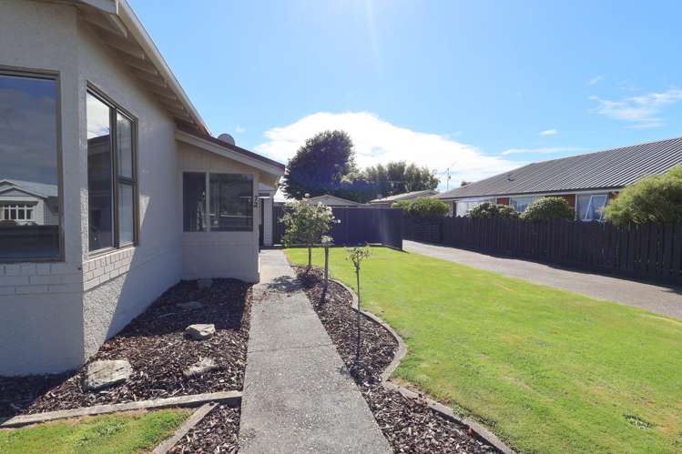 72 Herriot Street Richmond_33