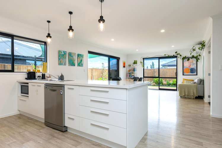 6 Nanchang Road Burleigh_8