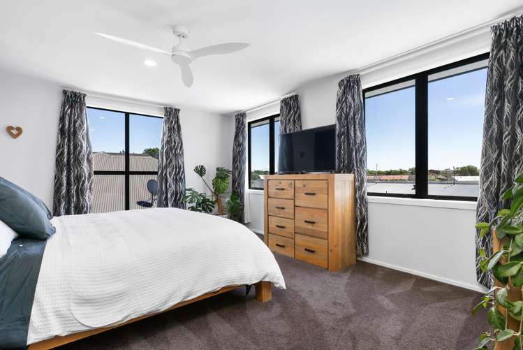 9 Oaktree Lane Bishopdale_19