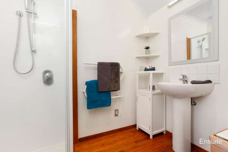 897b East Coast Road Northcross_8