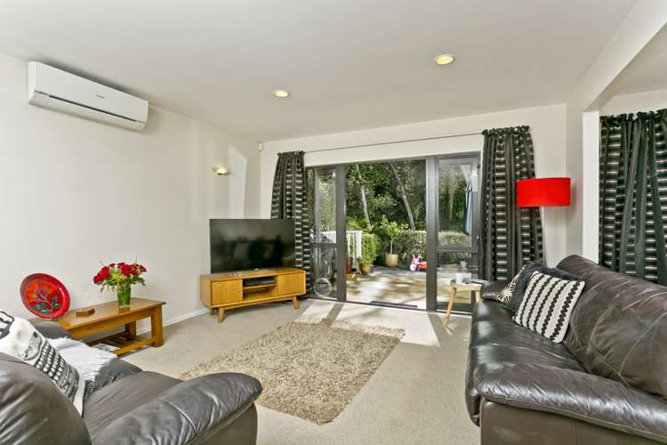 7/12 Herons Way Northcote_18