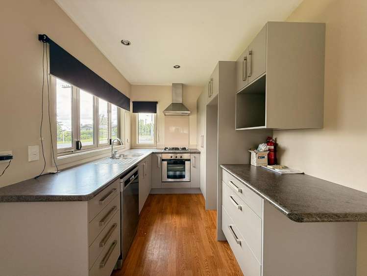 49 Hinekura Avenue 11210_5