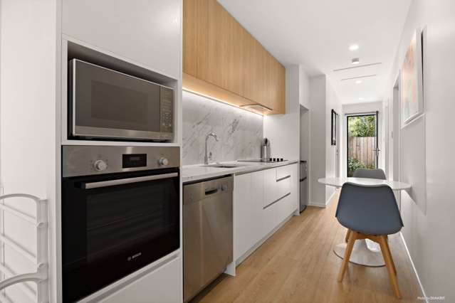 9/35 Centreway Road Orewa_4