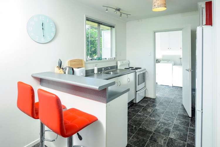 47 Helena Street Massey_5