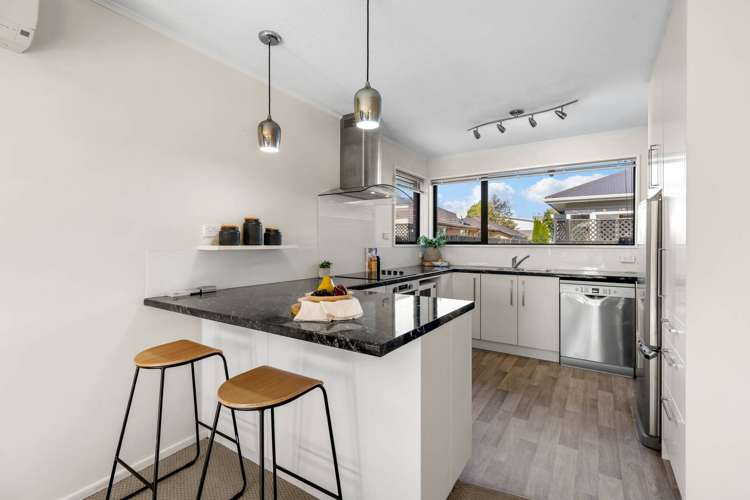 8A Freyberg Avenue_5