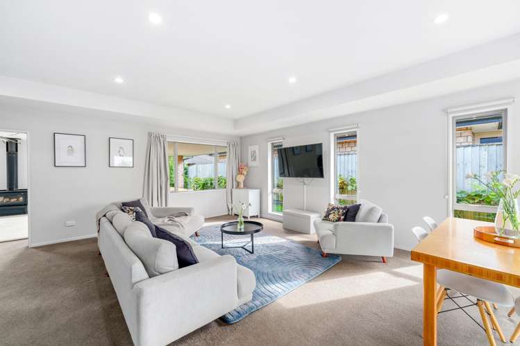 22 Everest Way_5