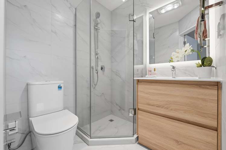 2/20 William Souter Street Forrest Hill_18
