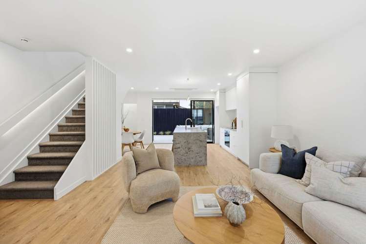 16C Hamurana Place Te Atatu Peninsula_14