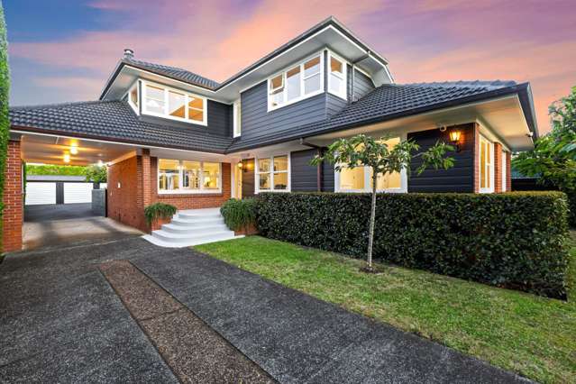 Auckland property attracts large numbers in open home and private inspections