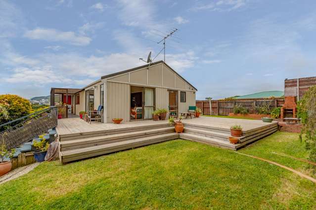 2/11 Mervyn Place Plimmerton_3