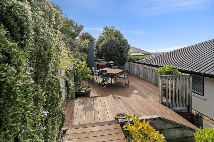 65 Washbourn Drive Richmond_18